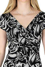 Felica RoseBlackWhite d 2.jpg